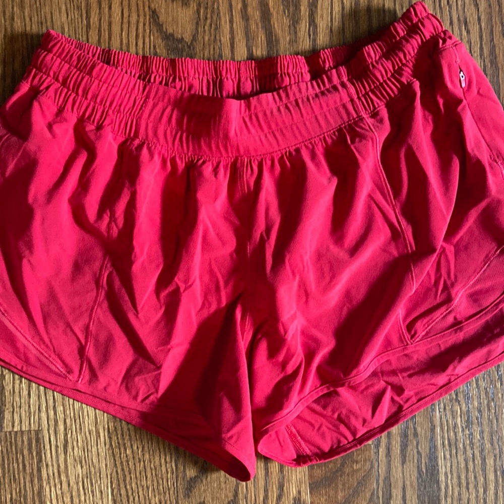 Lululemon hotty hot short 4 in